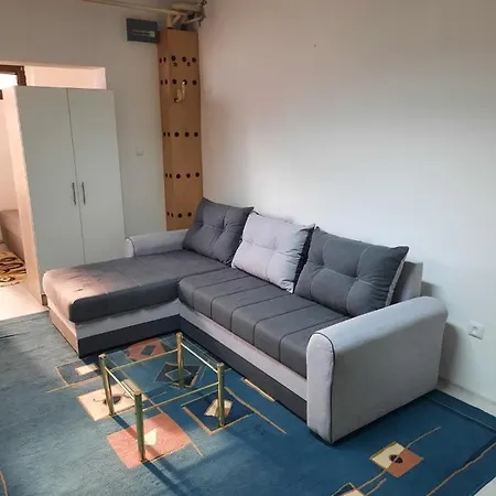 Vuk Apartment Pale